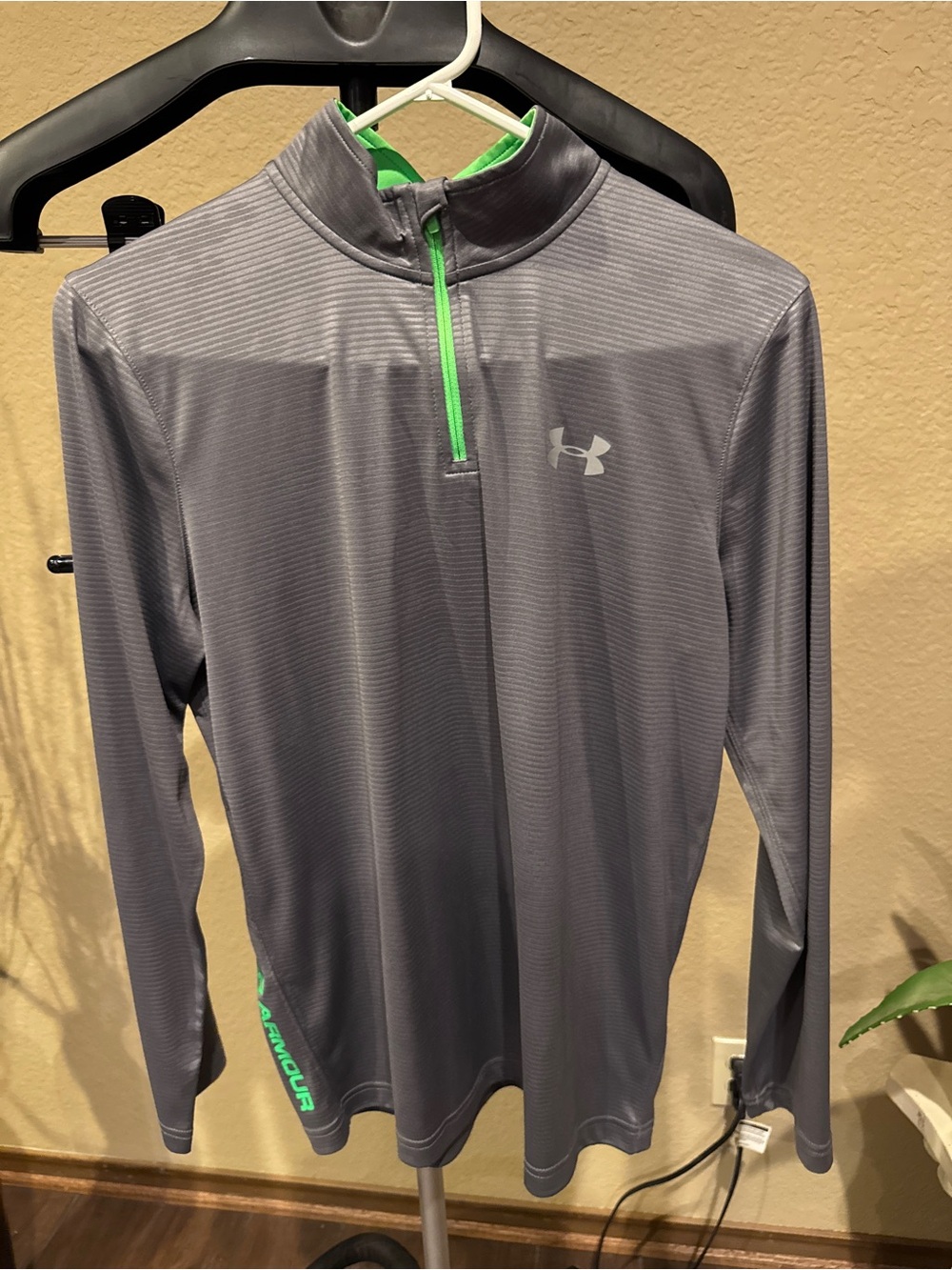 Under Armour Gray Quarter-Zip Pullover with Bright Green Lining